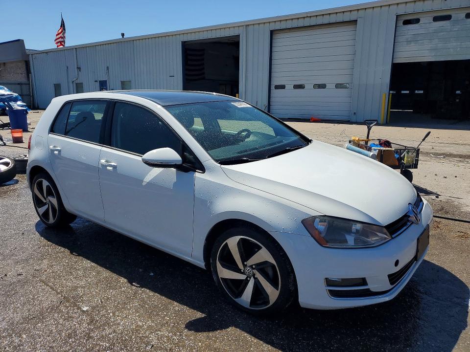 3VW2A7AU7FM012777
