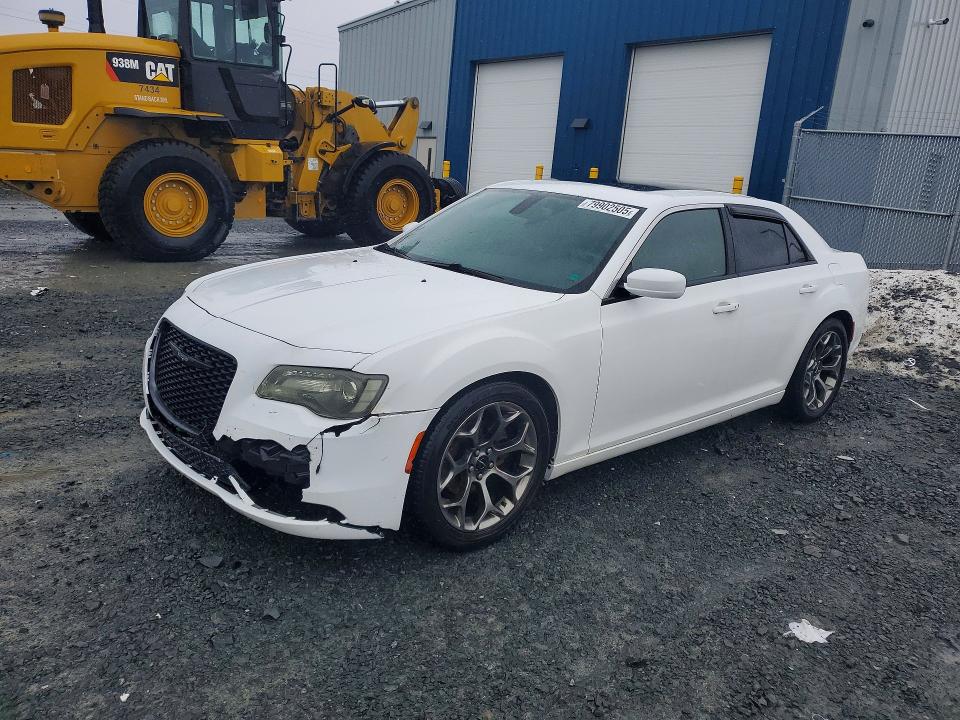 2015 CHRYSLER 300 S 4DR — VIN 2C3CCABG2FH828368