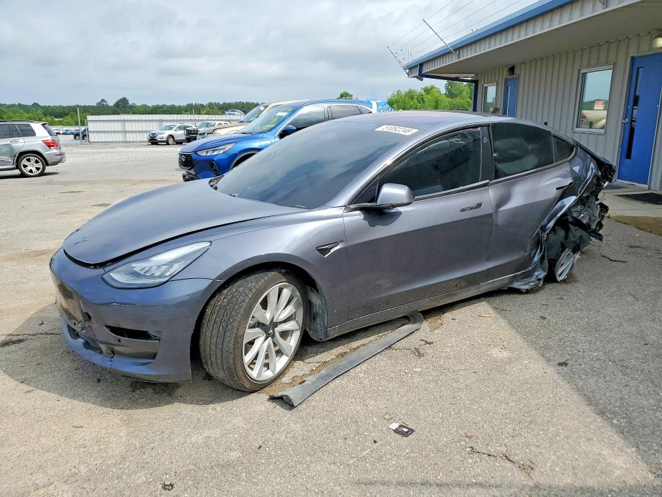 2018 TESLA MODEL 3 — VIN 5YJ3E1EAXJF163215