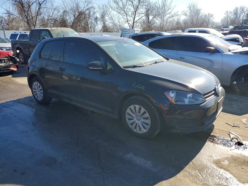 3VW817AUXFM023539