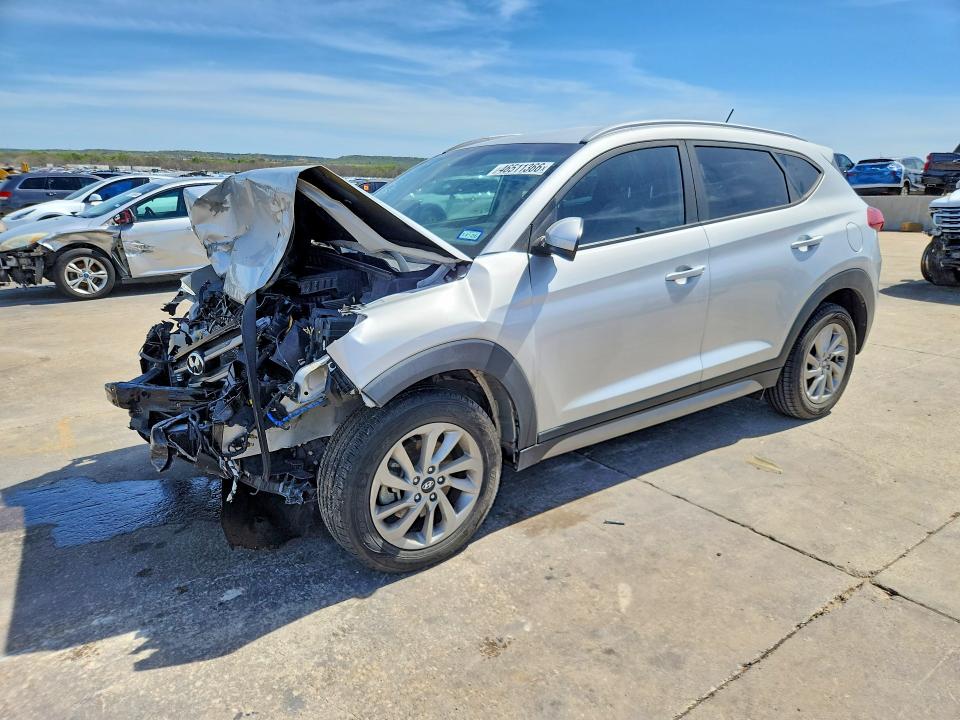 2017 HYUNDAI TUSCAN — VIN KM8J33A47HU294527