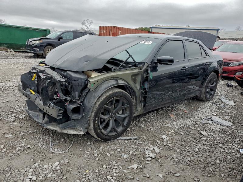 2022 CHRYSLER 300 S — VIN 2C3CCABG8NH184499