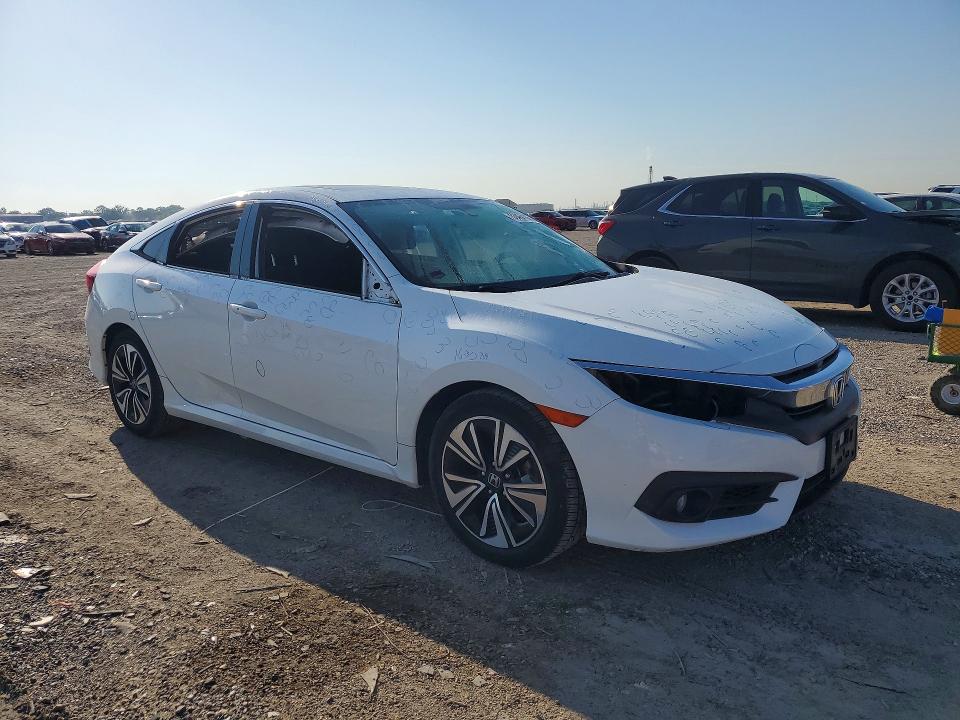 19XFC1E36JE003679