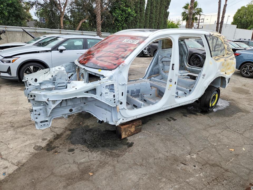 2025 VOLVO XC90 — VIN YV4H60PG6S1363613