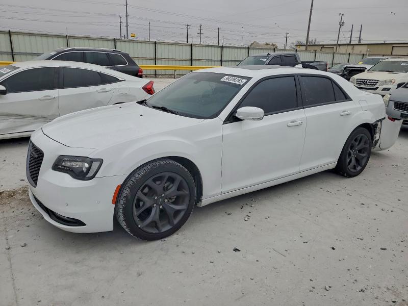 2022 CHRYSLER 300 S — VIN 2C3CCABG0NH154199