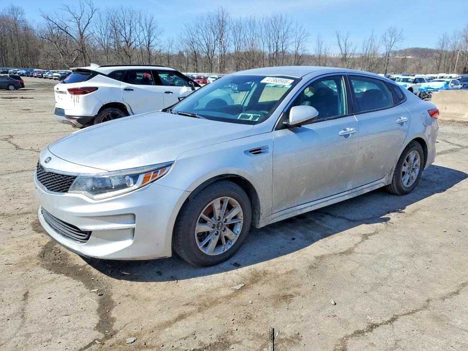 2018 KIA OPTIMA — VIN 5XXGT4L39JG179867
