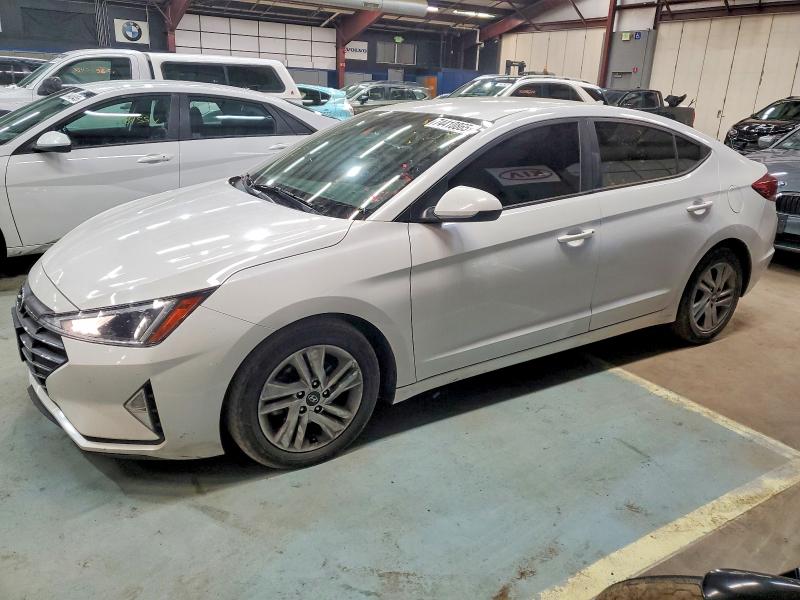 2020 HYUNDAI ELANTRA SE — VIN 5NPD84LF2LH625380