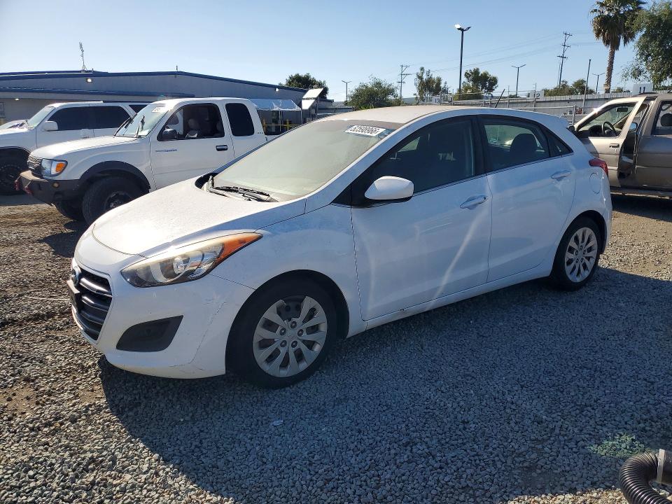 2016 HYUNDAI ELANTRA GT — VIN KMHD35LH8GU327493