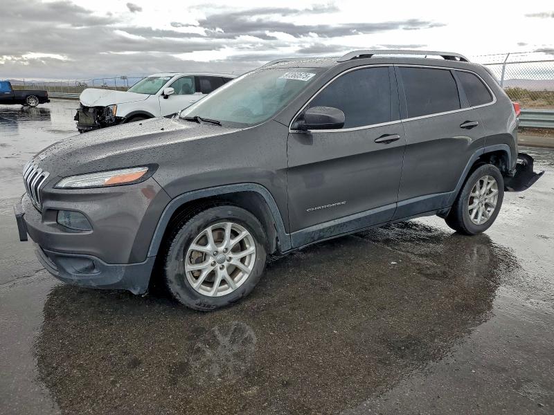 2015 JEEP CHEROKEE L — VIN 1C4PJLCB1FW682967