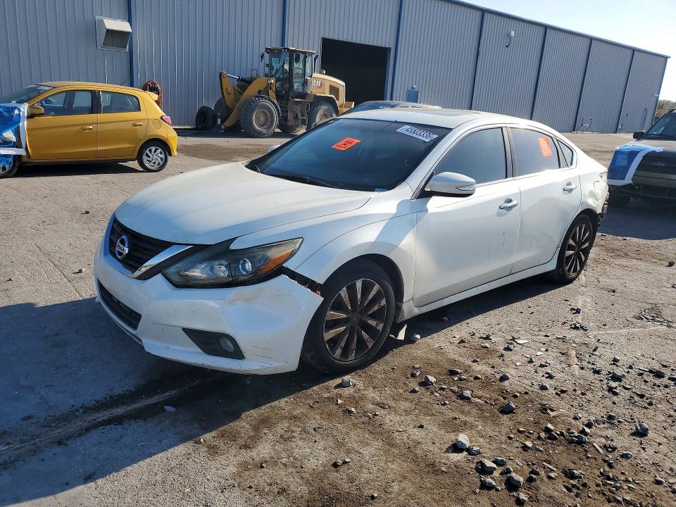 2016 NISSAN ALTIMA — VIN 1N4AL3AP4GC227909