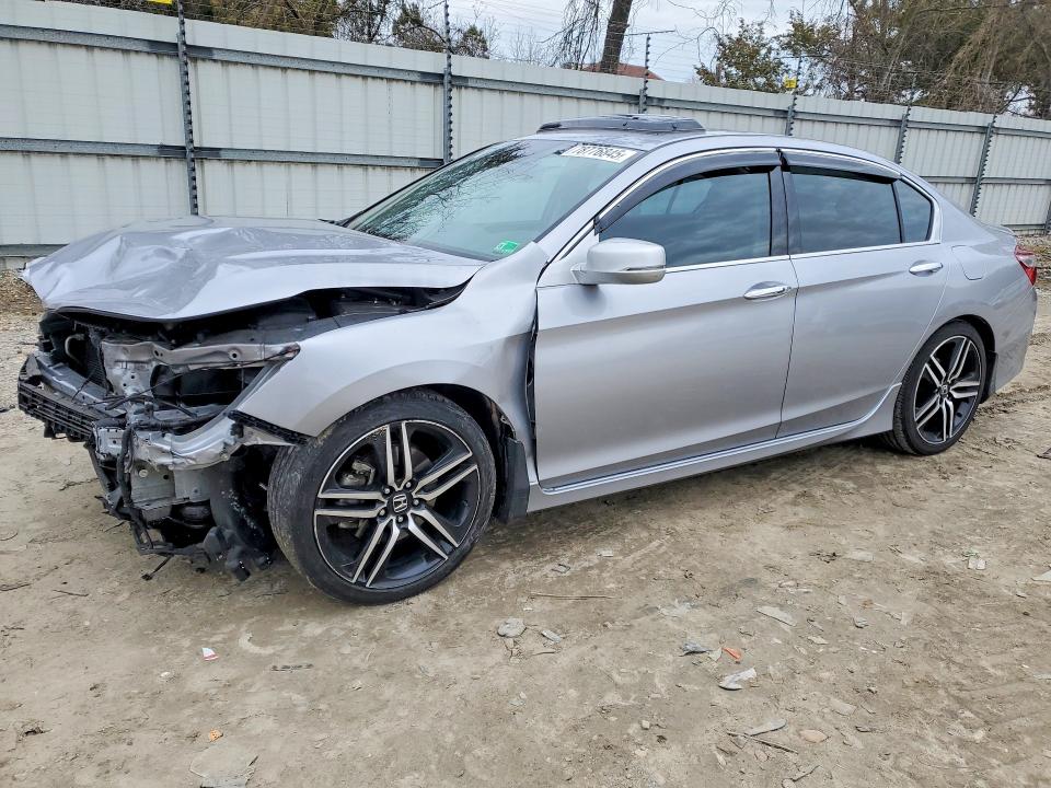 2016 HONDA ACCORD — VIN 1HGCR3F99GA027195