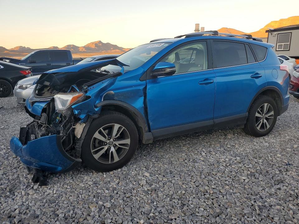 2017 TOYOTA RAV4 — VIN JTMRFREV8HJ701325