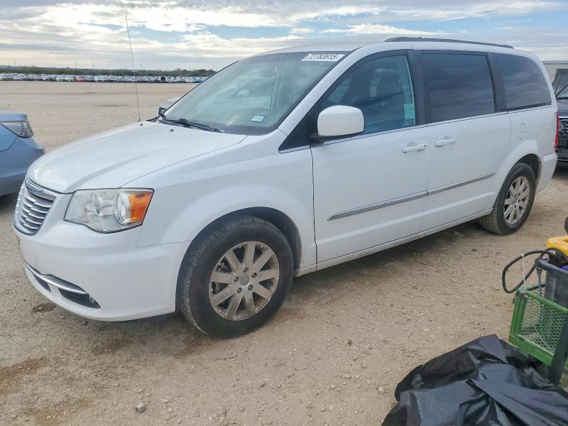2015 CHRYSLER TOWN & COU — VIN 2C4RC1BG7FR601953