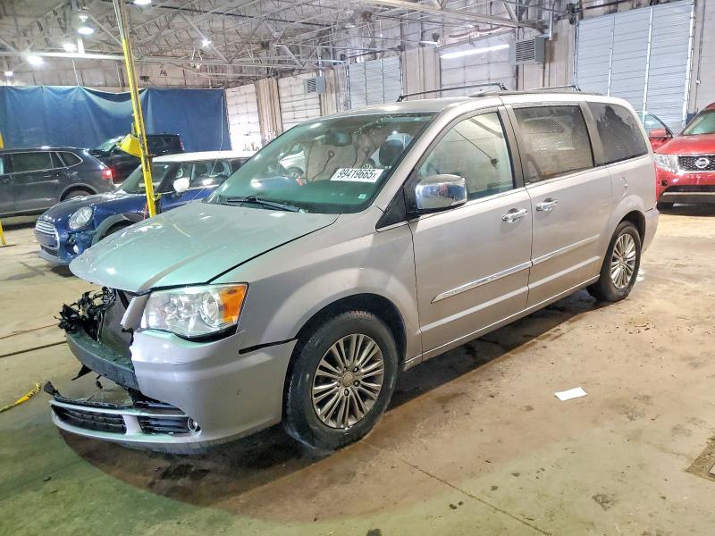2014 CHRYSLER TOWN & COU — VIN 2C4RC1CG4ER147738