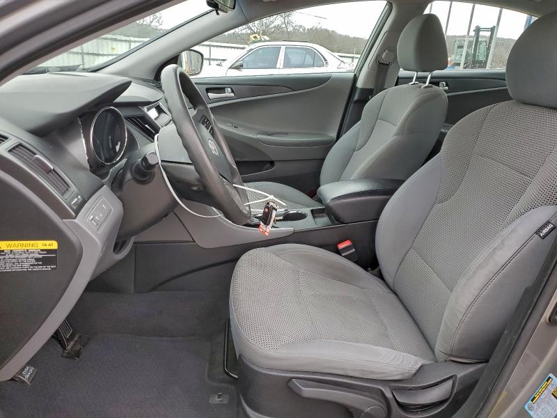 5NPEB4AC6EH881457