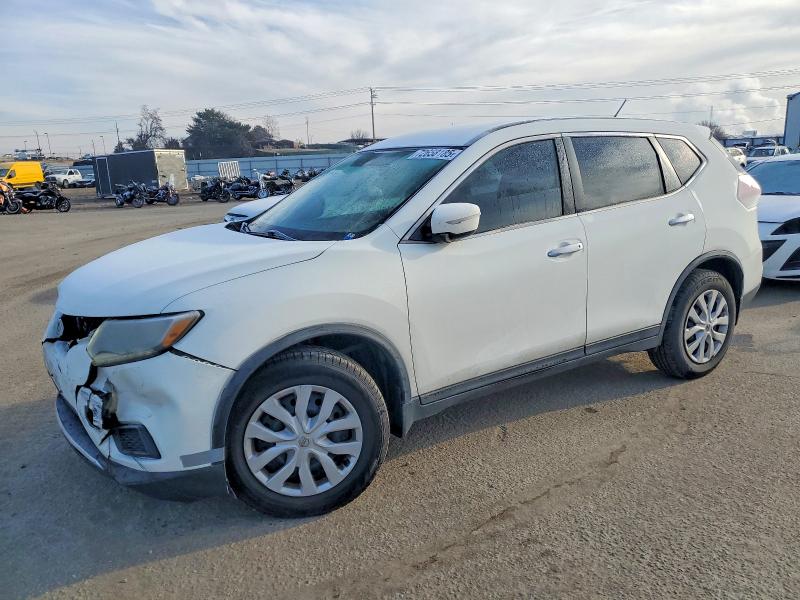 2014 NISSAN ROGUE S — VIN 5N1AT2MT7EC828303