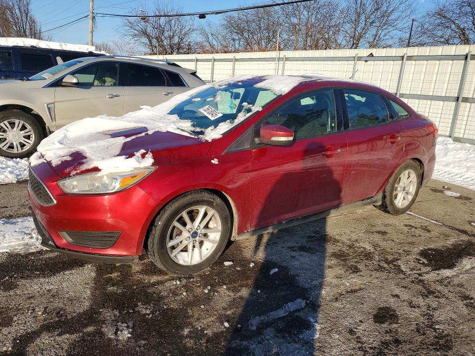 2016 FORD FOCUS SE — VIN 1FADP3F21GL213786
