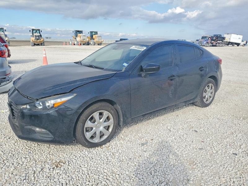 2018 MAZDA 3 SPORT — VIN 3MZBN1U76JM192379