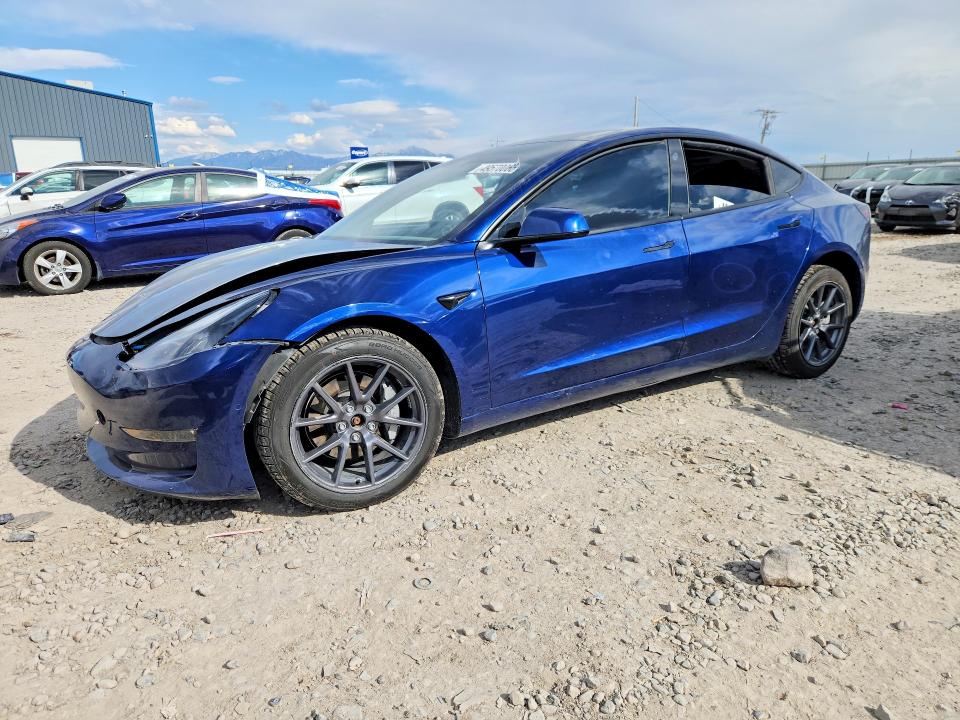 2022 TESLA MODEL 3 — VIN 5YJ3E1EB1NF133048