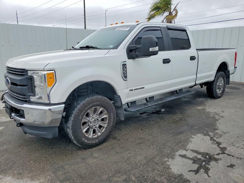 2017 FORD F350 SUPER — VIN 1FT8W3BTXHEE77804
