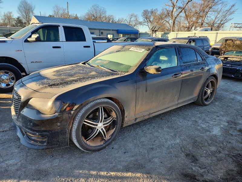 2017 CHRYSLER 300 — VIN 2C3CCABG7HH668331