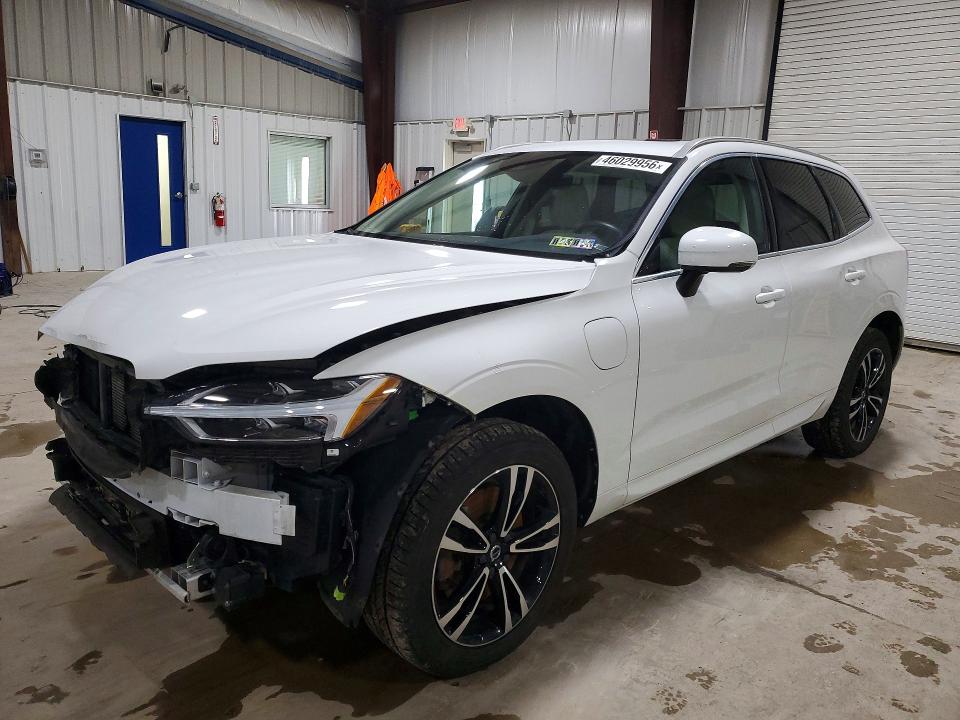 2020 VOLVO XC60 — VIN YV4BR0DK7L1516359