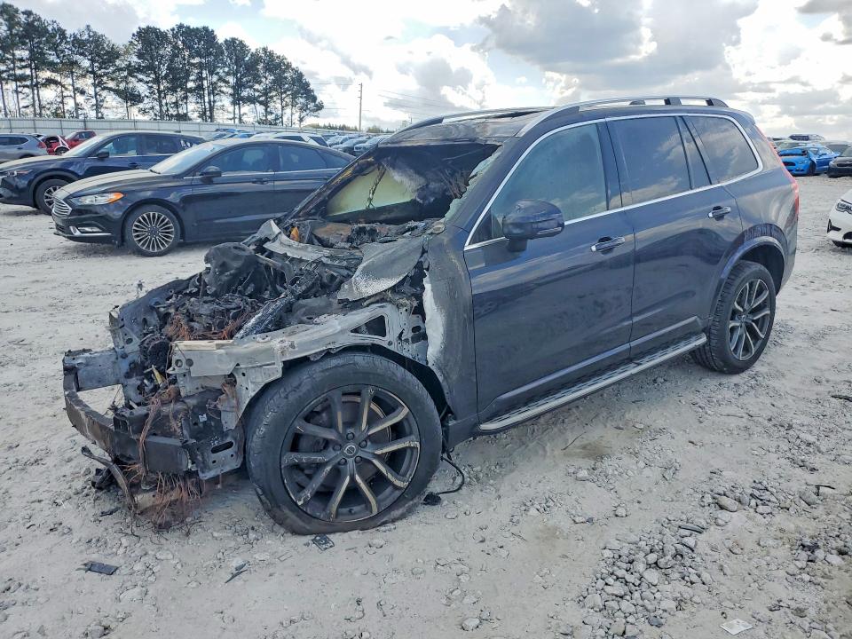 2017 VOLVO XC90 — VIN YV4A22PKXH1132123