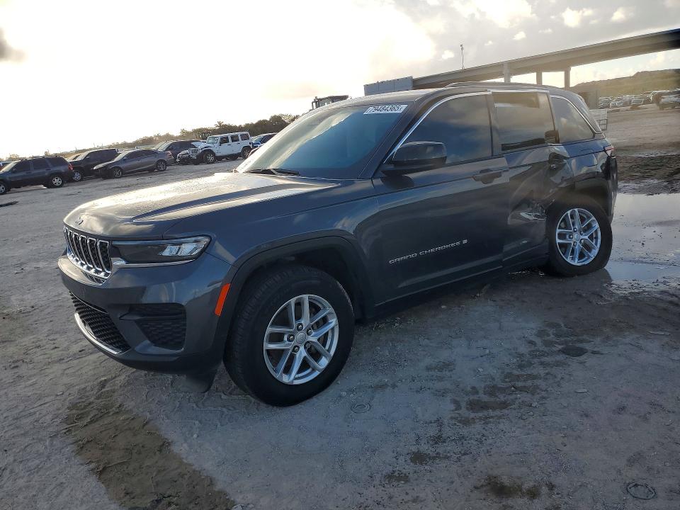 2025 JEEP GRAND CHEROKEE — VIN 1C4RJGAG7SC293910