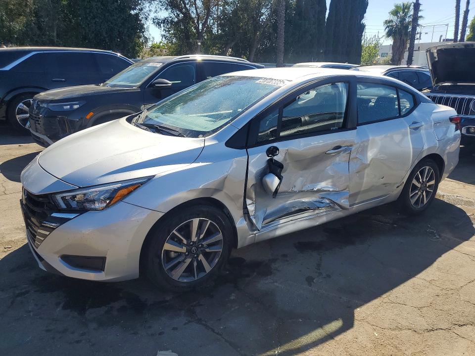 2025 NISSAN VERSA — VIN 3N1CN8EV9SL829806
