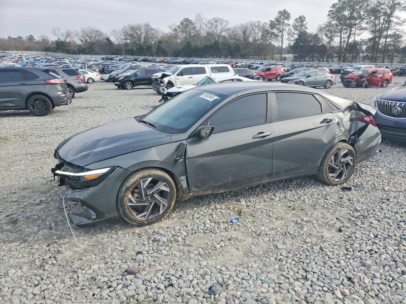 2025 HYUNDAI ELANTRA SE — VIN KMHLM4DG7SU869220