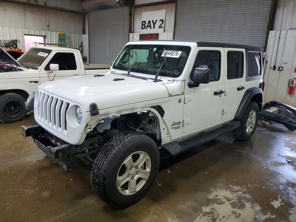 2018 JEEP WRANGLER UNLIMITED — VIN 1C4HJXDGXJW299740