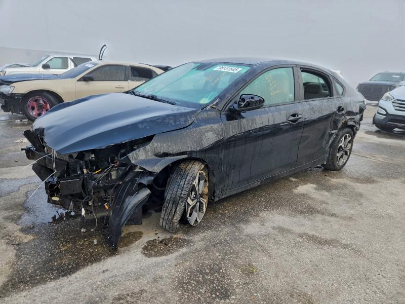 2021 KIA FORTE FE — VIN 3KPF24AD8ME395295