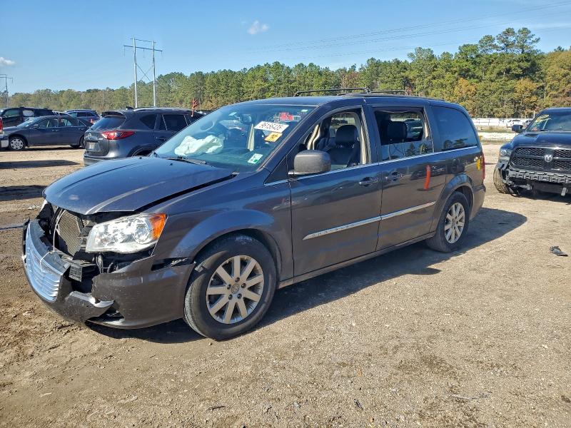 2016 CHRYSLER TOWN & COU — VIN 2C4RC1BG8GR295699