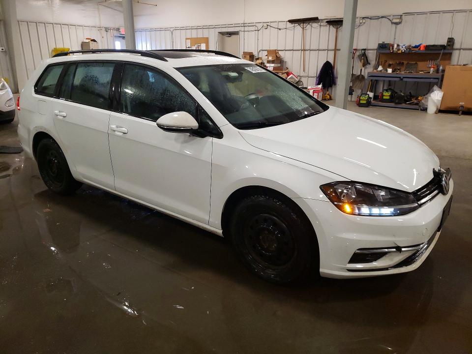 3VWD17AU1JM752679