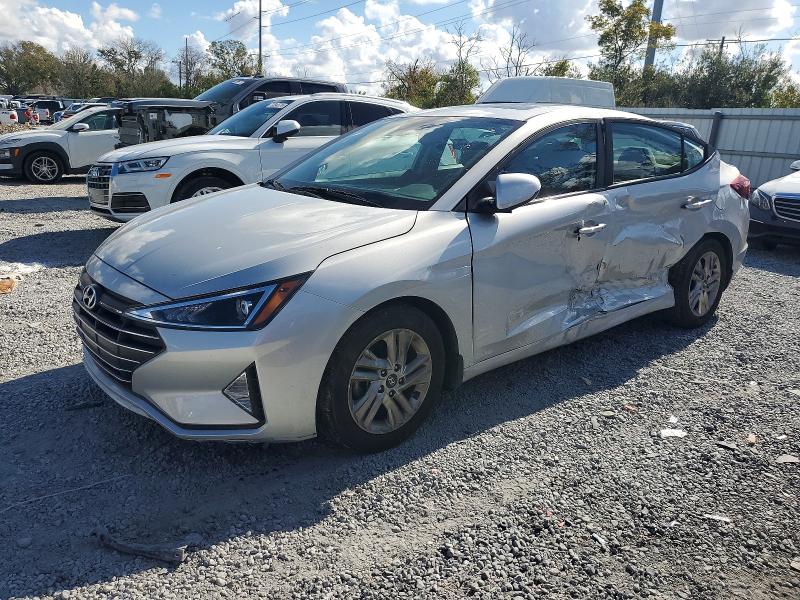 2019 HYUNDAI ELANTRA SE — VIN 5NPD84LF9KH485956