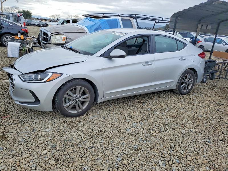 2018 HYUNDAI ELANTRA SE — VIN 5NPD84LF9JH378713