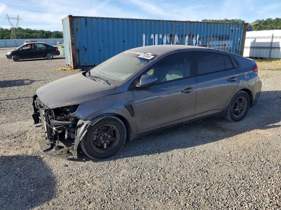 2017 HYUNDAI IONIQ HYBRID — VIN KMHC65LC2HU024573