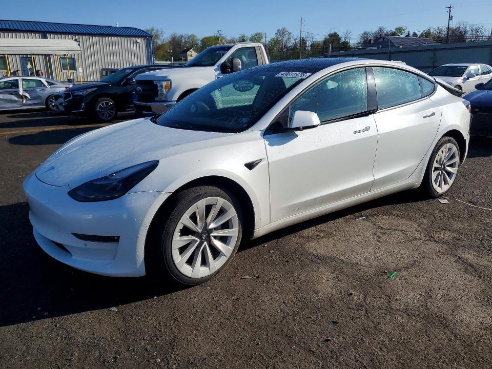 2022 TESLA MODEL 3 — VIN 5YJ3E1EB5NF227076