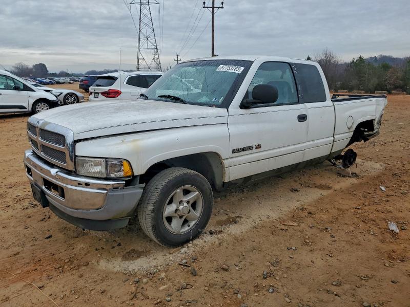 2000 DODGE 1500 — VIN 3B7HC12Y8YG126228