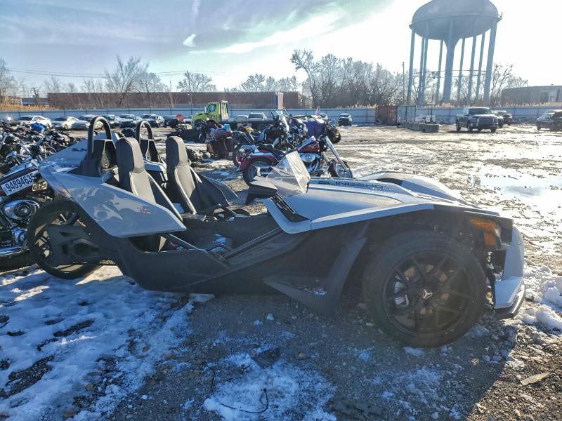 2022 POLARIS SLINGSHOT — VIN 57XAATHD3N8151294