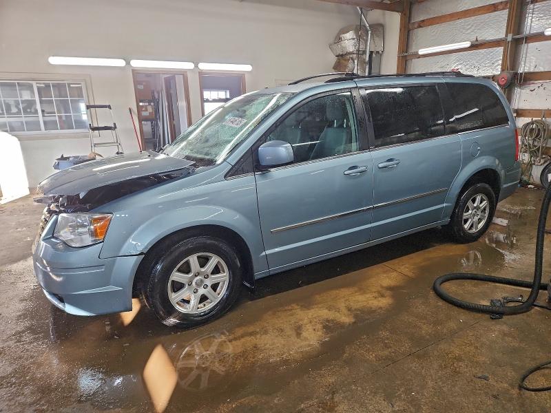 2010 CHRYSLER TOWN & COU — VIN 2A4RR5D16AR393873
