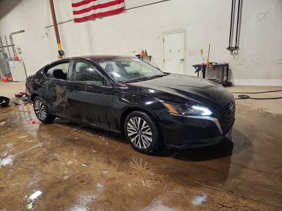 1N4BL4DVXSN323044