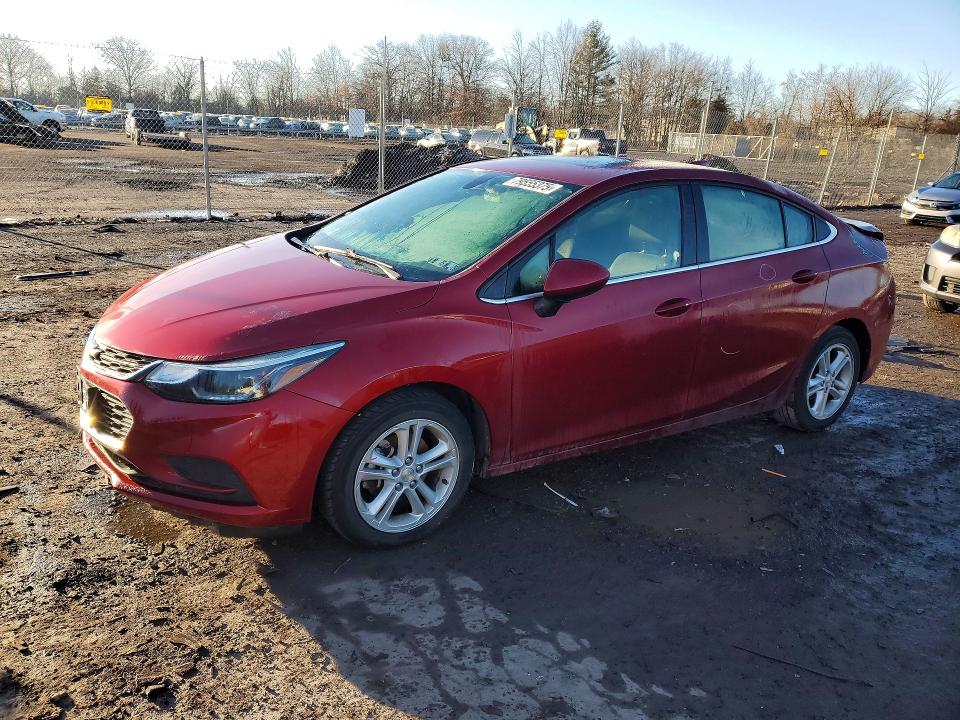 2018 CHEVROLET CRUZE — VIN 1G1BE5SM7J7198214