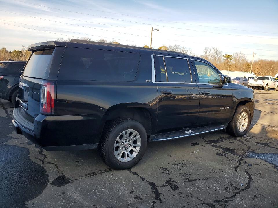 1GKS2GKC4KR163837