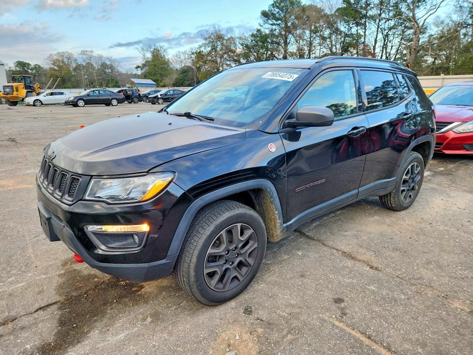 2019 JEEP COMPASS — VIN 3C4NJDDB1KT690725