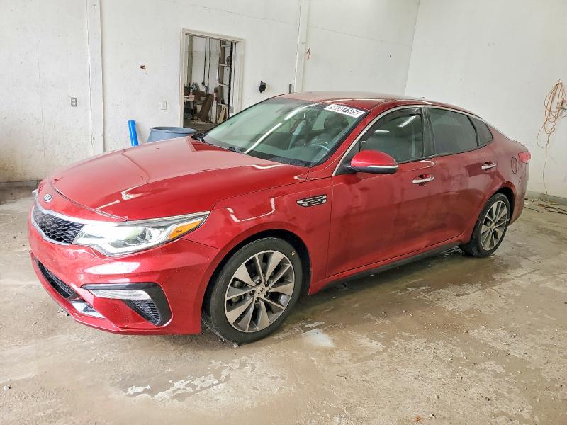 2019 KIA OPTIMA — VIN 5XXGT4L31KG282394