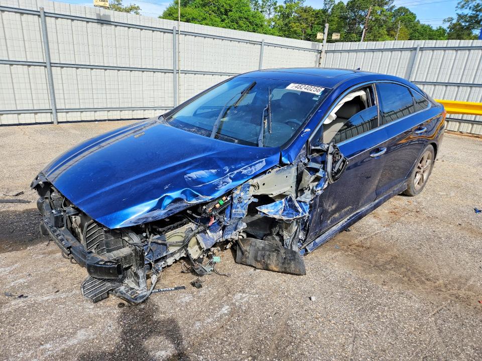 2019 HYUNDAI SONATA — VIN 5NPE34AF3KH740560