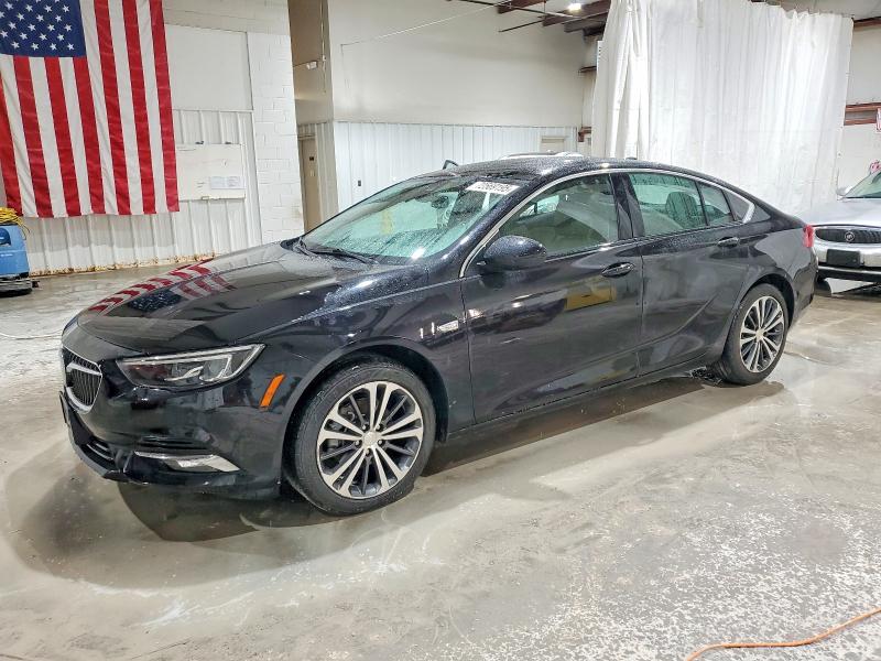 2018 BUICK REGAL — VIN W04GP6SX6J1130247