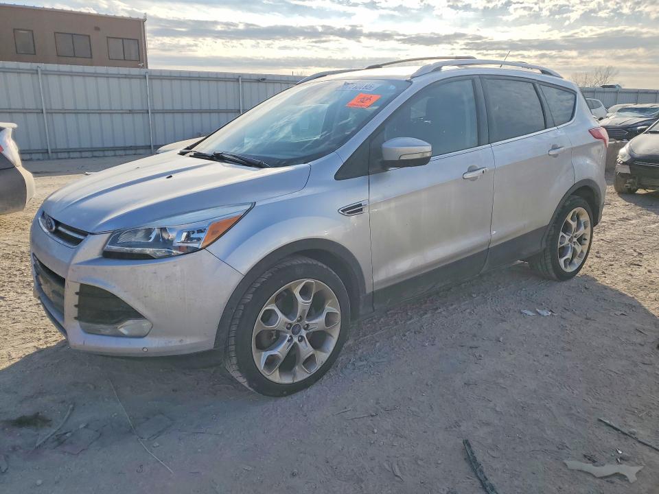 2015 FORD ESCAPE — VIN 1FMCU9J92FUB62390