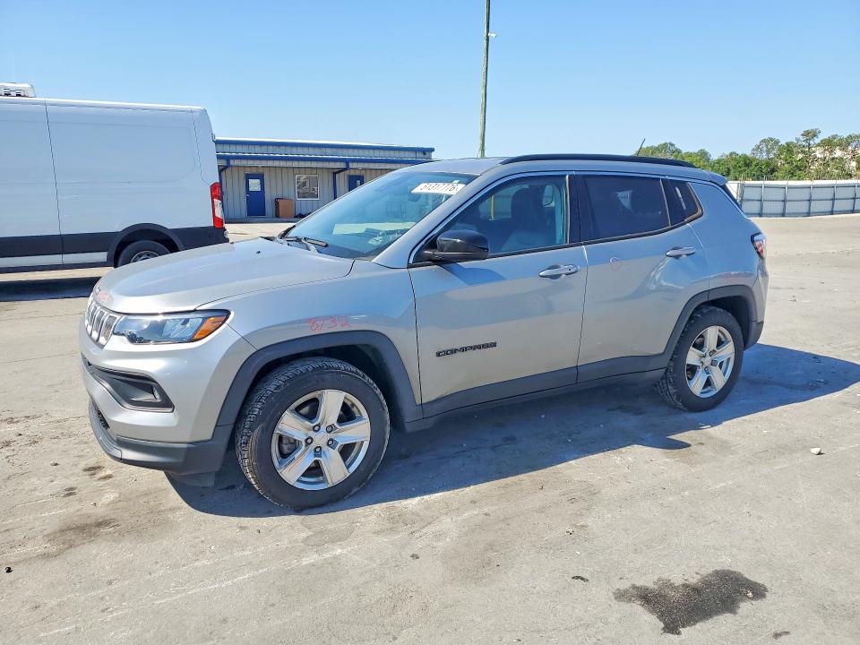 2022 JEEP COMPASS — VIN 3C4NJCBB6NT139000